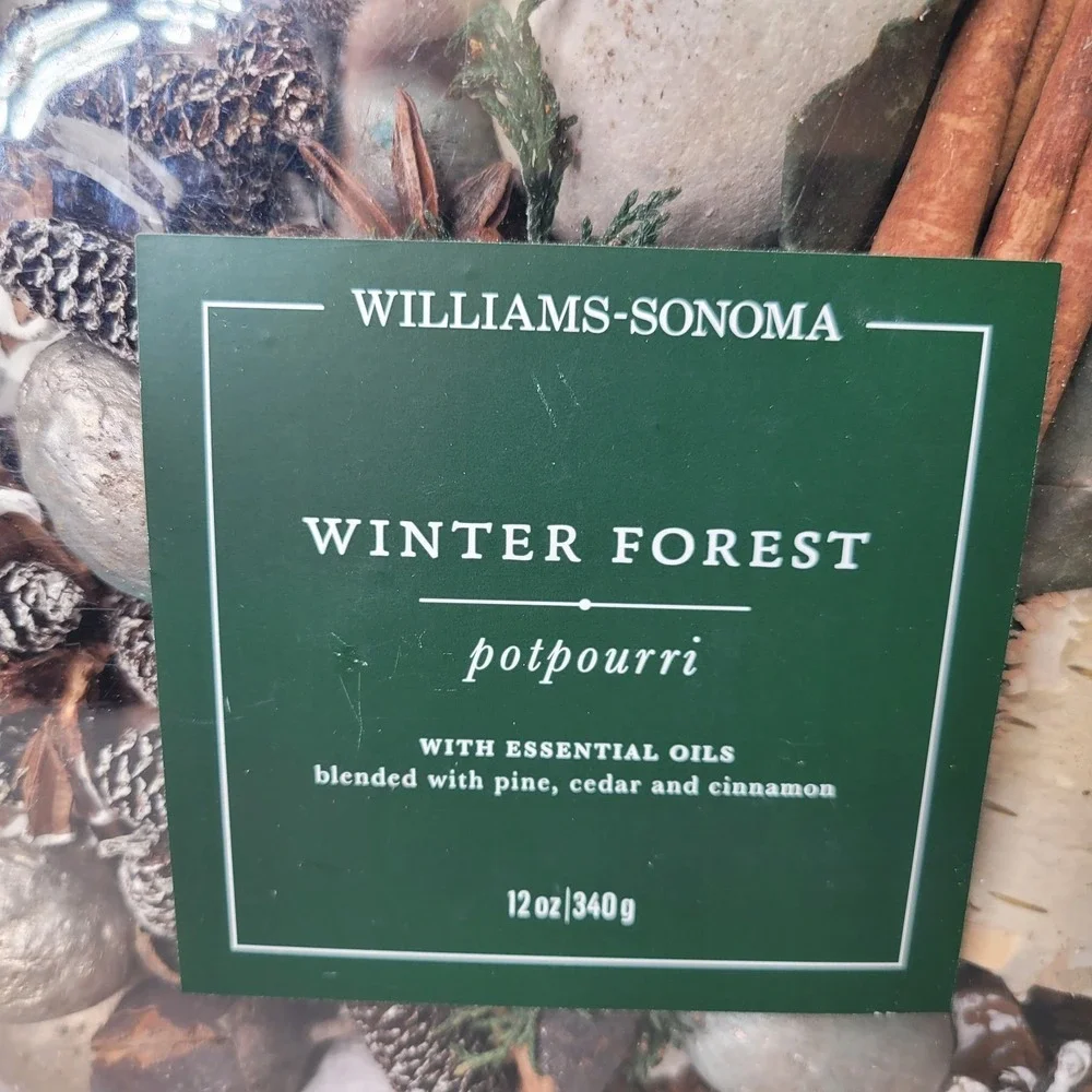 Williams Sonoma 12 oz. Winter Forest Potpourri with Essential Oils 2021 NEW